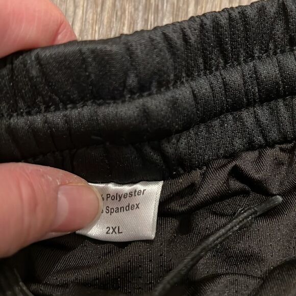 Xieerduo 5 inches workout shorts with zipper pockets - Picture 4 of 9